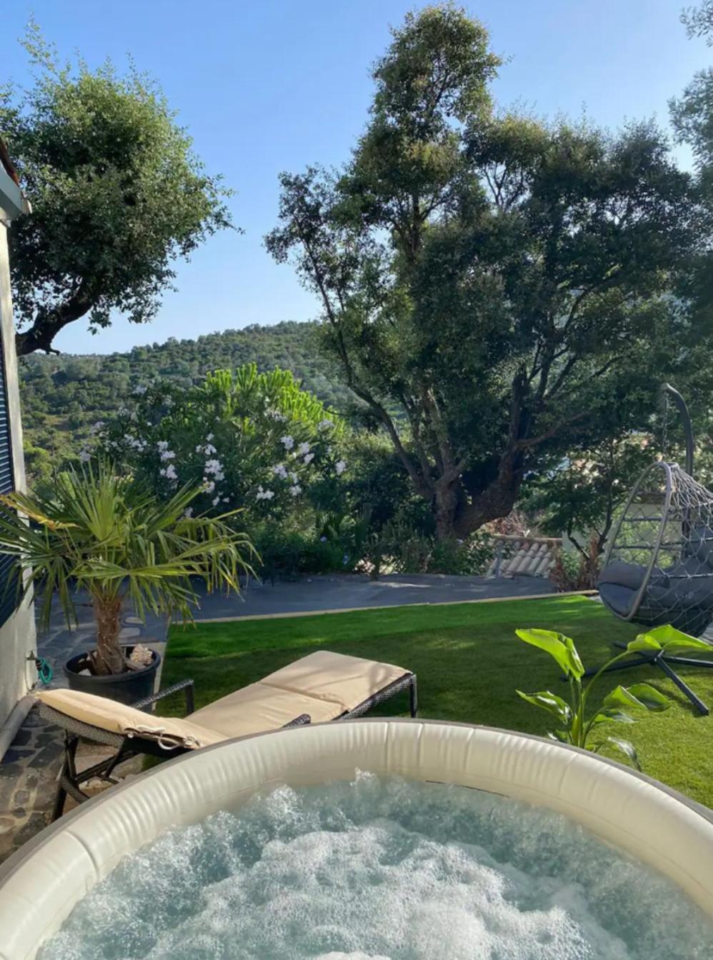 Belle Chambre Privee Avec Le Jardin Privatif Et Le Jacuzzi Cavalaire-sur-Mer Exterior foto