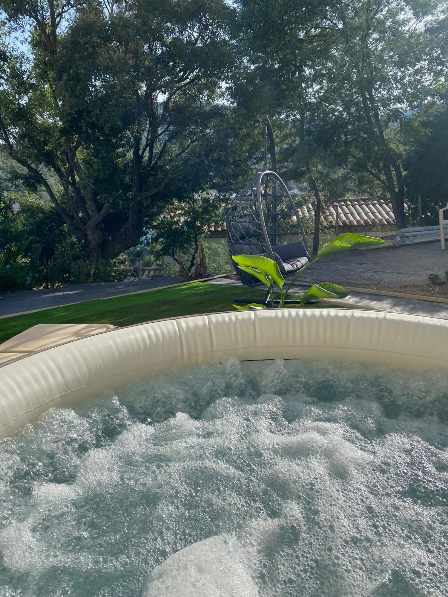 Belle Chambre Privee Avec Le Jardin Privatif Et Le Jacuzzi Cavalaire-sur-Mer Exterior foto