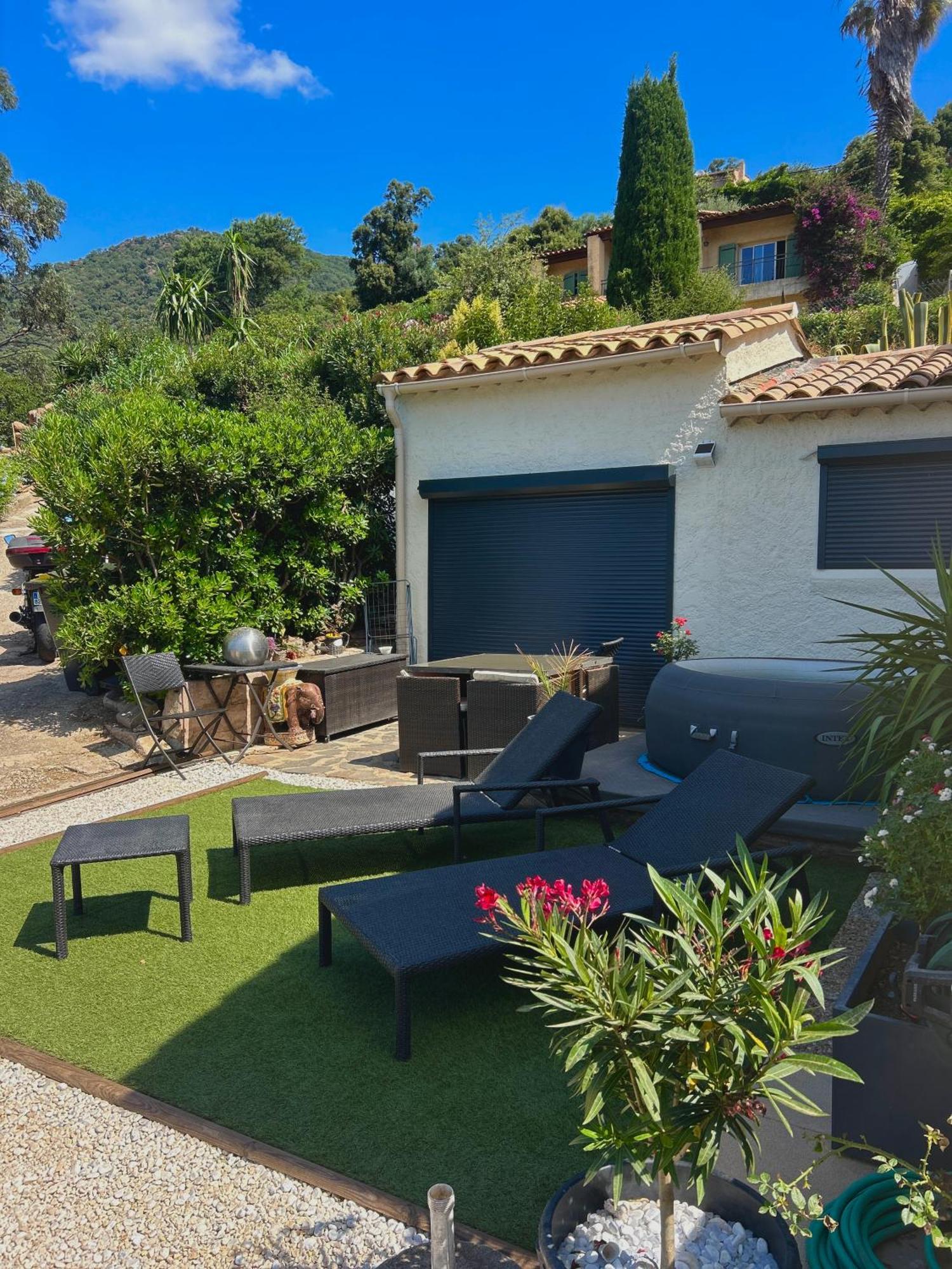 Belle Chambre Privee Avec Le Jardin Privatif Et Le Jacuzzi Cavalaire-sur-Mer Exterior foto