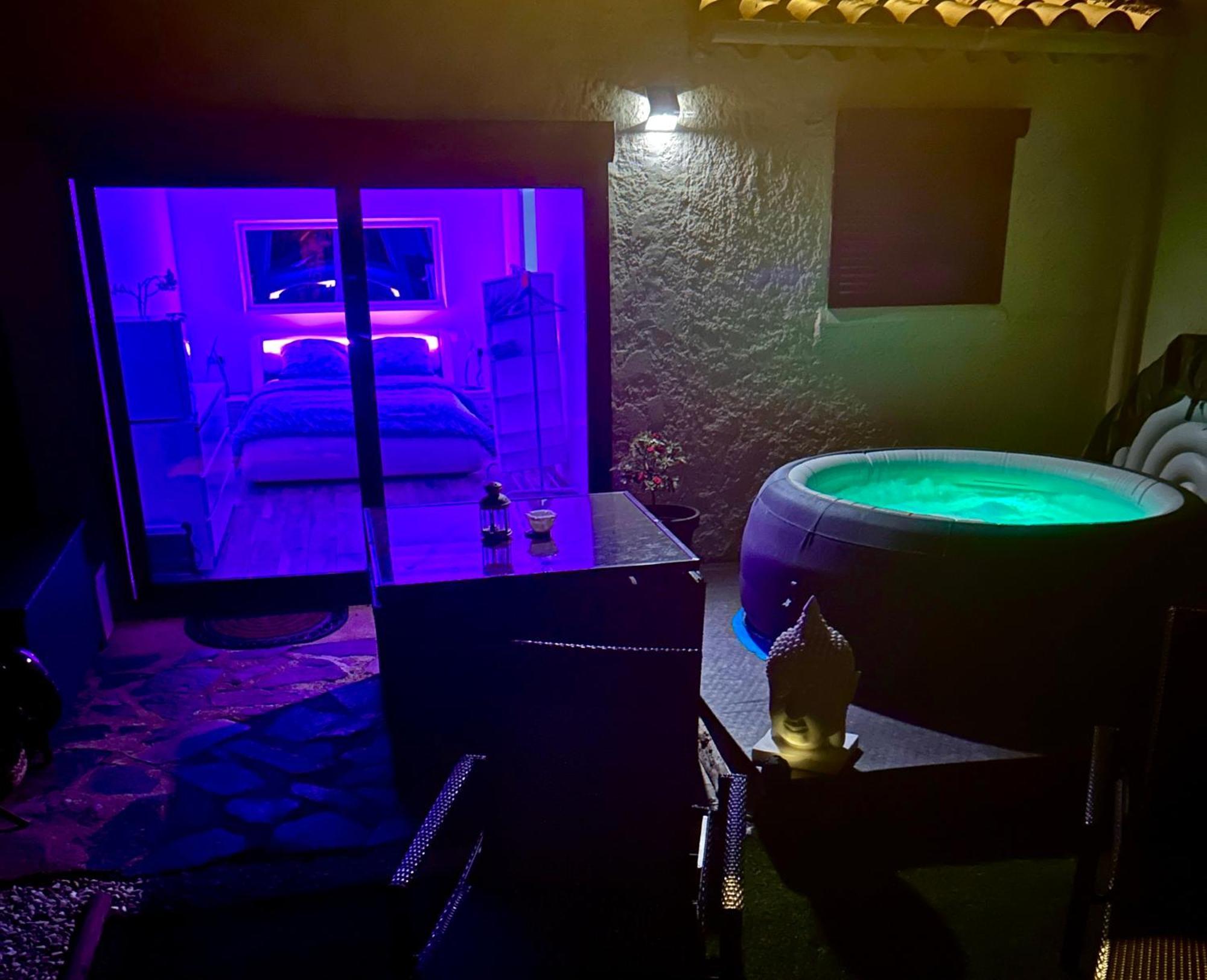 Belle Chambre Privee Avec Le Jardin Privatif Et Le Jacuzzi Cavalaire-sur-Mer Exterior foto
