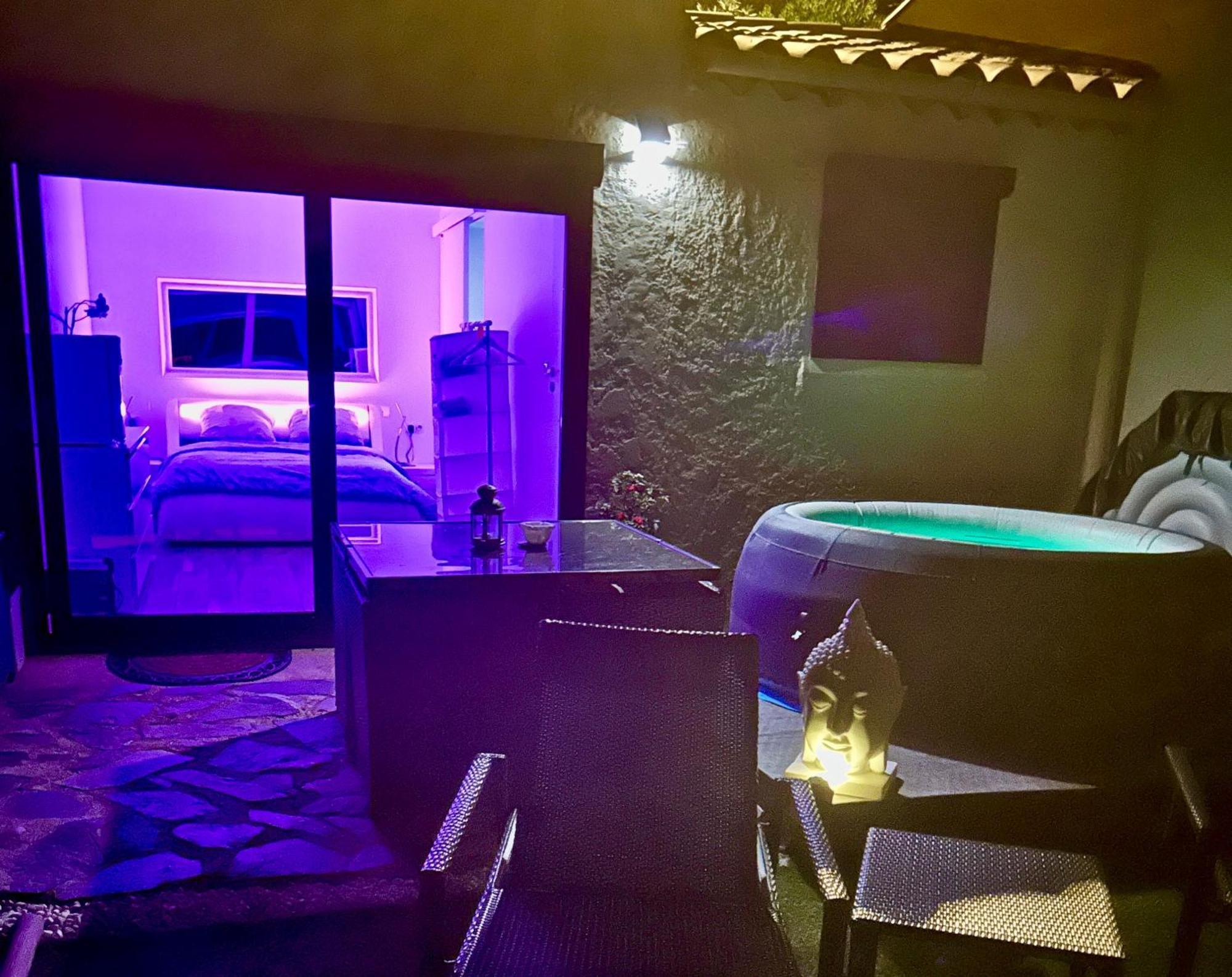 Belle Chambre Privee Avec Le Jardin Privatif Et Le Jacuzzi Cavalaire-sur-Mer Exterior foto